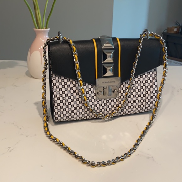 Michael Kors Handbag - Picture 2 of 5